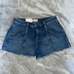 Shyanne Women’s Dark Wash Mid Rise Rigid Denim Shorts